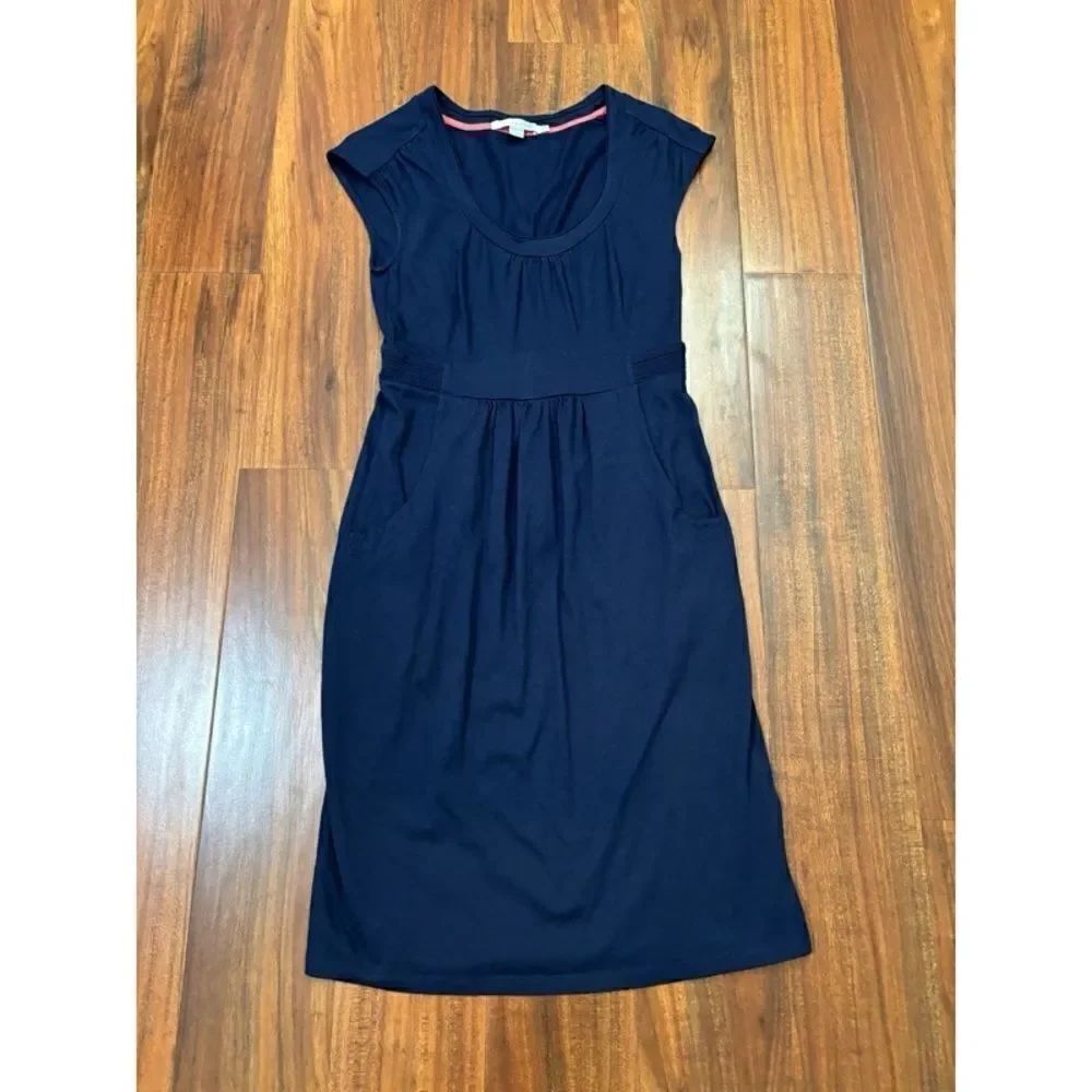 Boden navy casual short sleeve dress